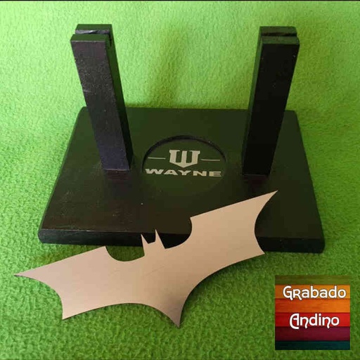 [es02] batman batarang