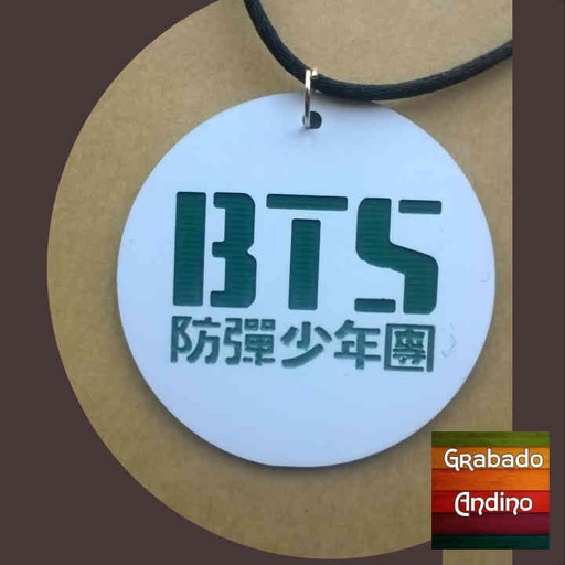 [cobts01] collar BTS con logo en coreano